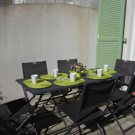 別荘 Maison De Vacances 3 Chambres Avec Piscine Chauffee 6 Couchages - Fr-1-224-671