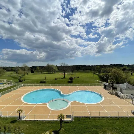 Maison Avec Piscine Chauffee, 4 Pieces, 6 Couchages Pres De Saint-gilles-croix-de-vie - Fr-1-224-671 *