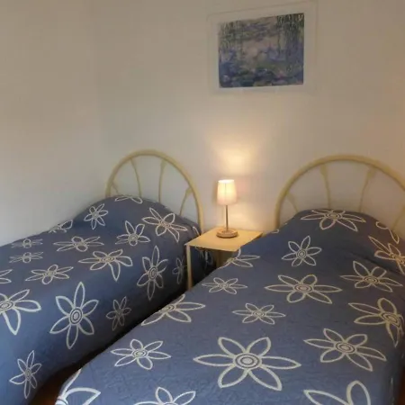 Maison De Vacances 3 Chambres Avec Piscine Chauffee 6 Couchages - Fr-1-224-671 بيت للعطل *